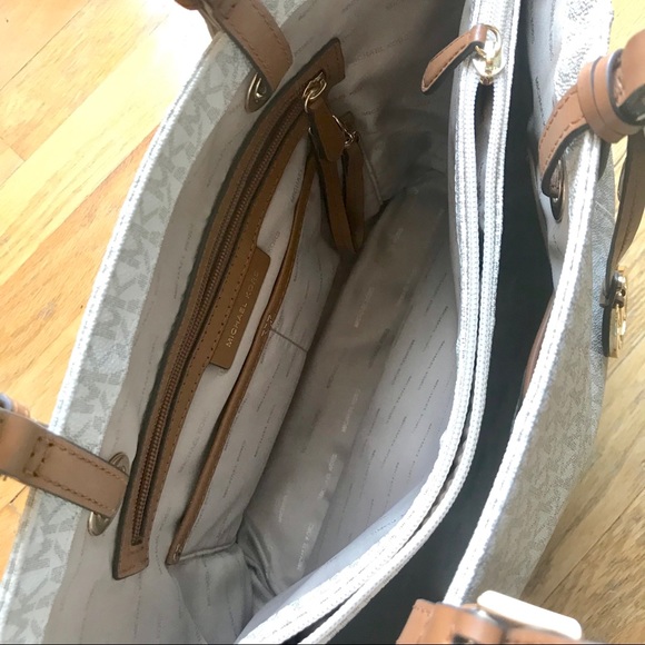 Michael Kors Tote - Picture 5 of 8